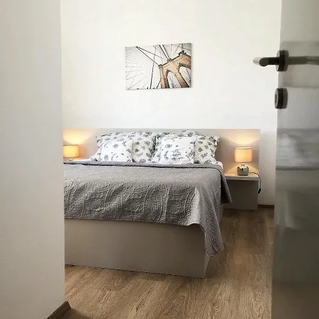 Villy Apartman Palit